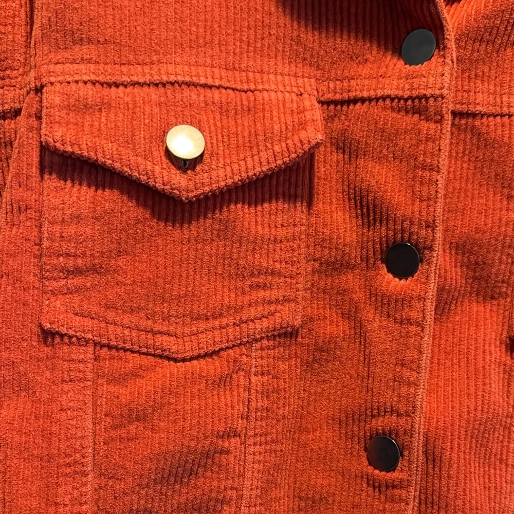 POL Women's Ribbed Rust Corduroy Cropped Shacket Distressed Bottom Size S - Picture 3 of 6